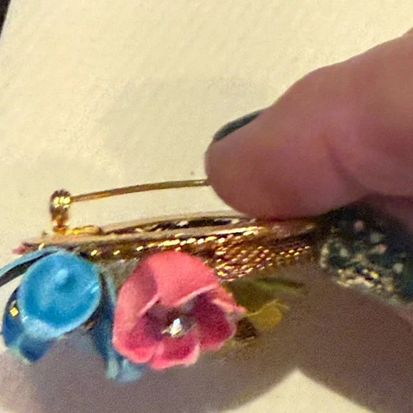 Vintage Enamel & AB Rhinestone Floral Wreath Brooch with Link/Blue/Yellow Gold - Picture 4 of 7